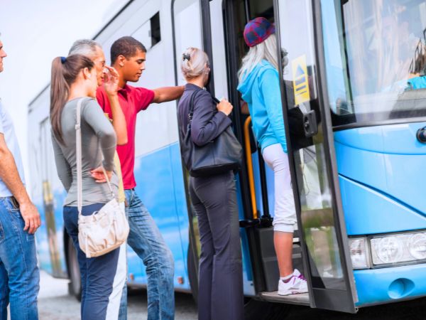 How Tourists Can Choose Between Public Transport and Car Rental in Barbados